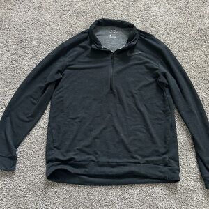 Dark grey nike men’s 1/4 zip up